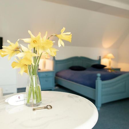 Boutique Hotel Gut Tribbevitz Neuenkirchen auf Rugen Exterior photo
